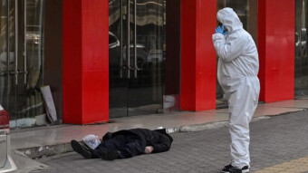 Scamdemic: Why Has No One in America Been Filmed Falling Over in the Streets Like in Wuhan?