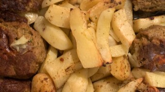 Foodbook #1057 meatballs with potatoes