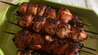 Daily meal #23 chicken souvlaki with bacon