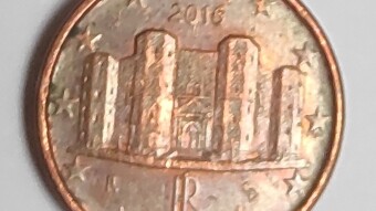When coins become reality. Walking into history: Castel del Monte