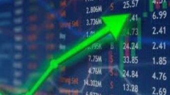 How to protect yourself from an economic crisis with these 3 stocks