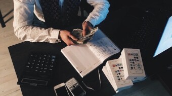 There are still ways to earn free crypto in 2023