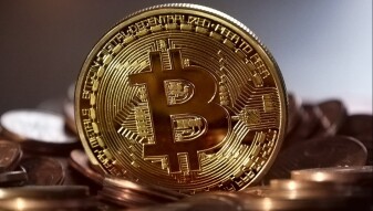 HODL — The typo that became a FINANCIAL STRATEGY