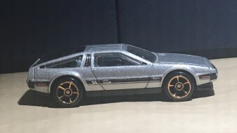 '81 DeLorean DMC-12