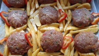Foodbook #470 roasted meetballs with potatoes