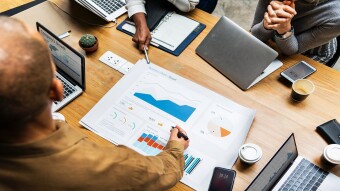 Deflationary Cryptocurrencies - Community Matters. Or does it?