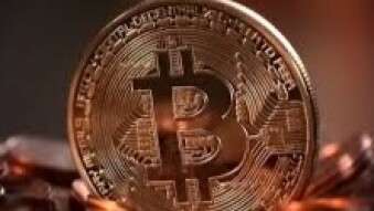 Should Bitcoin Be Used As A Global Currency?