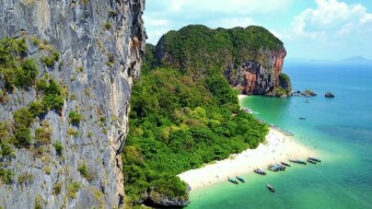 Ko Phi Phi a trampled paradise on earth - my journey through Asia - Thailand