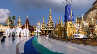 Memories from Myanmar - Shwedagon from the outside