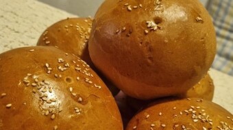 Foodbook #858 Homemade burger buns