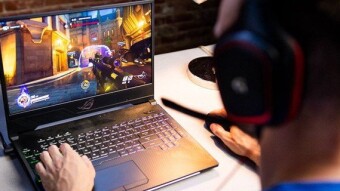 Game addiction can occur continuously or in stages. Signs must last for at least 12 months