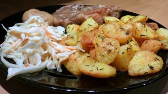 Pork roast with Coleslaw salad and roasted potatoes