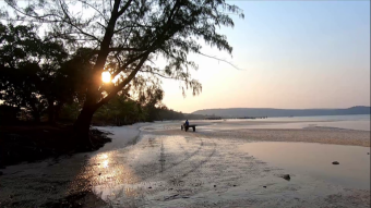 The first day on Sanloem island, our housing and a small reconnaissance