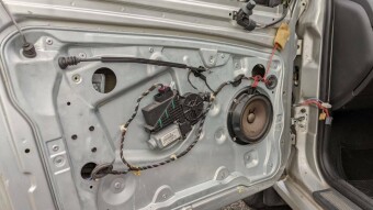 Skoda Fabia - Door lock module replacement