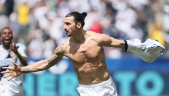 Zlatan Ibrahimovic negotiates with Everton