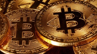 Bitcoin’s Sharp Pullback and Recovery:November 21