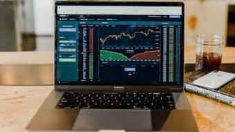 Demystifying Day Trading: A Beginner's Journey into the Market