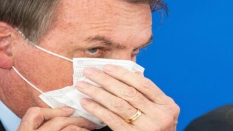 President Jair Bolsonaro tested positive for coronavirus this Monday, "the radio reported.