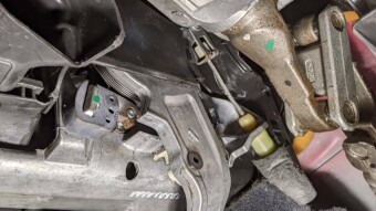 2001 Mercedes W203 - What is it with me and brakes? Parking Brake Palava