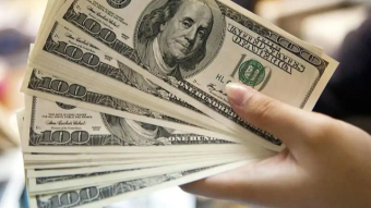 Venezuelan Banking System Dollarization Process
