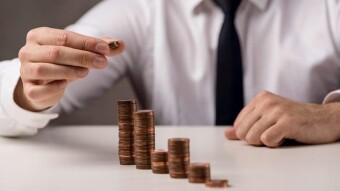 Finanzas tradicionales en crisis: Descubriendo el sorprendente ascenso del minimalismo