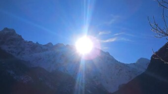 Here Comes The Sun [SunThursday Pre-Christmas Contest]