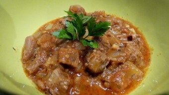 "Ostri" - Georgian beef goulash in Polish version - culinary journeys around Georgia