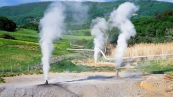 Drilling geothermal well