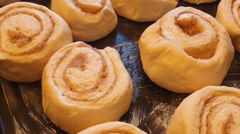 Foodbook #1111 homemade cinnamon rolls