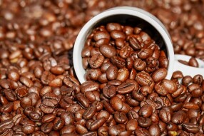Relationship Between Calcium Carbonate & Caffeine