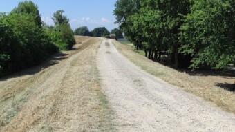River hiking - River Panaro (Northern Italy) - part six (A plain view near the Town of Bomporto )