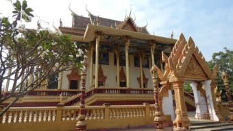 New and old pagoda Wat Ek Phnom - Vihara - Traditional meeting hall. My Asia Journey, Cambodia, Battambang (photo, video)