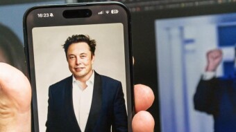 Elon Musk Bets on Blockchain as a Weapon for His DOGE