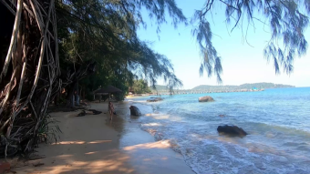 I visit the surrounding beaches on the island of Koh Rong - my journey through Asia