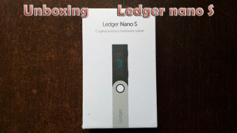 Unboxing Ledger nano S