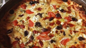Foodbook #927 homemade Greek pizza