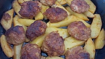 Foodbook #730 Roasted Meatball Burgers and Potatoes