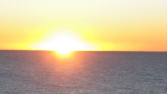 HAPPY NEW YEAR! Last full moon and last sunrise of this weird 2020