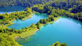 The turquoise attraction of Croatia - the Plitvice Lakes. My journey through the Balkans