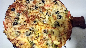 How to make Delicious Healthy Veggie Pizza at Home