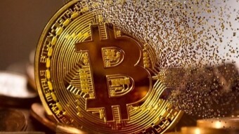 QUANTITY OF BITCOINS DECREASES MORE AND MORE