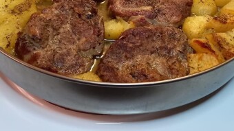 Daily meal #65 steaks with potatoes