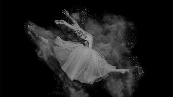 When Dust Becomes Poetry: The Art of Living in Motion