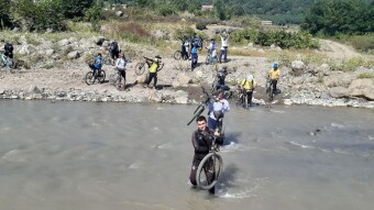 Nature Adventure, What happens when the bridges collapse!!?