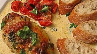 Mozzarella chicken in basil cream sauce