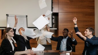 A Manager vs a Leader