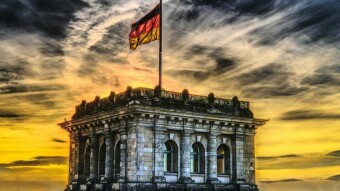 Deutsche Bank: "Crypto Could Replace Fiat by 2030".