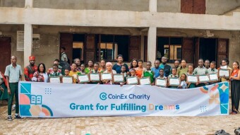 Entregando amor y protegiendo sueños: CoinEx Charity ayuda a los estudiantes de Nigeria