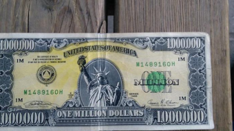 can cryptocurrency dethrone the dollar?