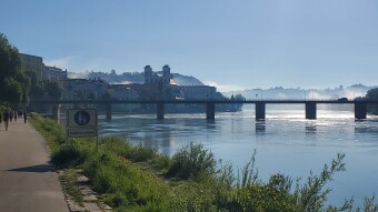 Day Seven - Off down the Danube  (If we'd only had that meeting.....)